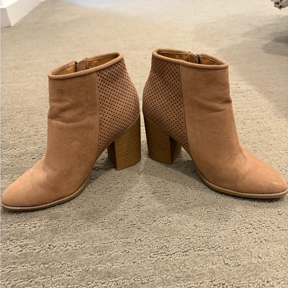 Women’s ankle boots